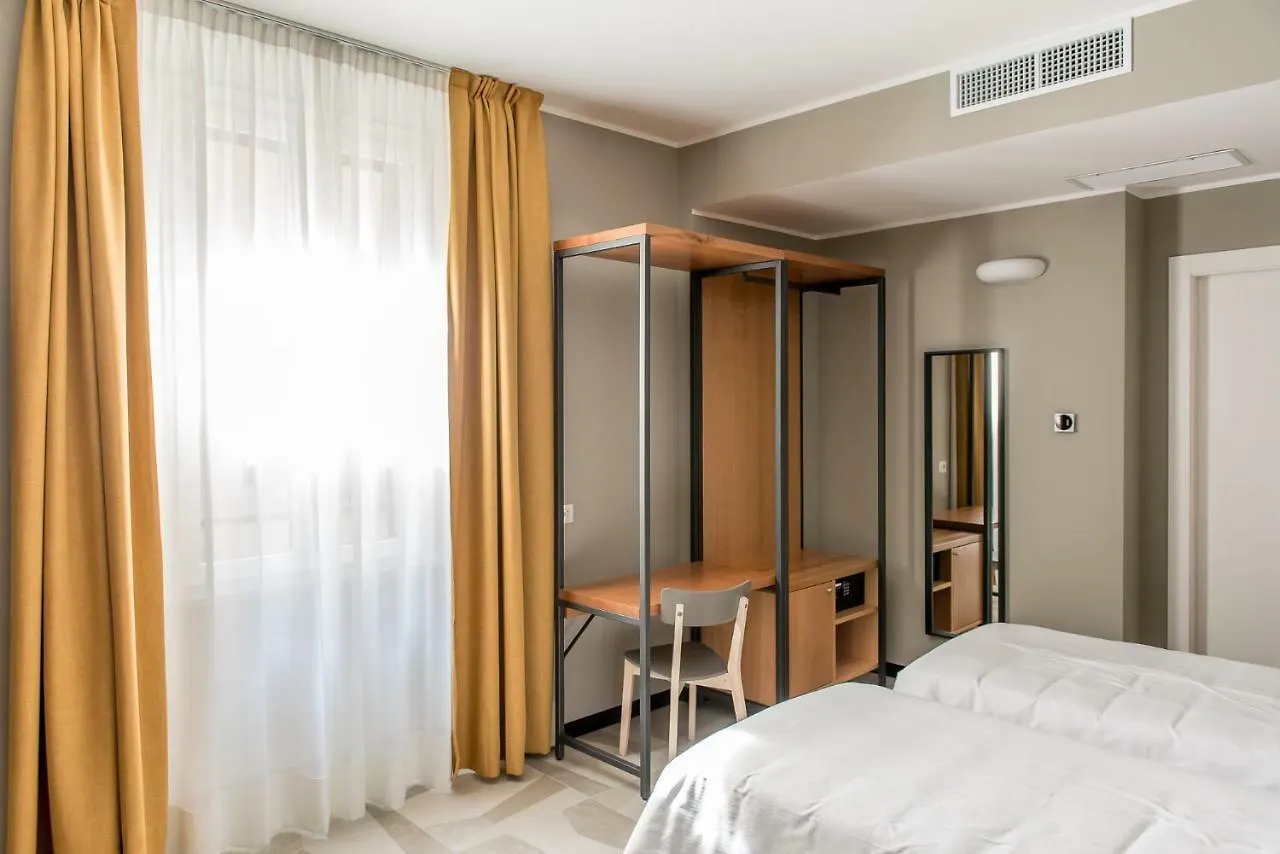 公寓 Aparthotel Casa Mia 米兰